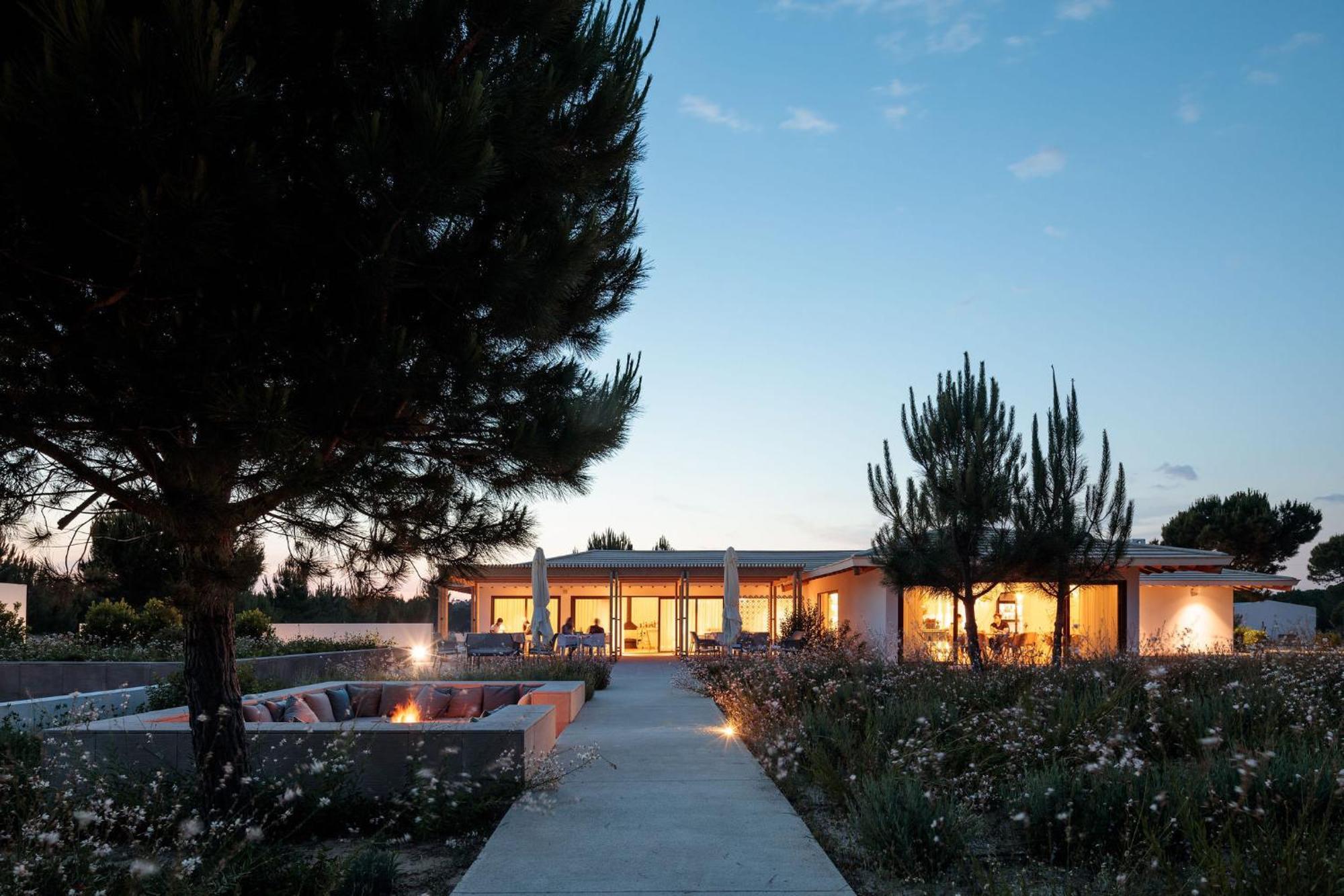 Spatia Hotel 4*